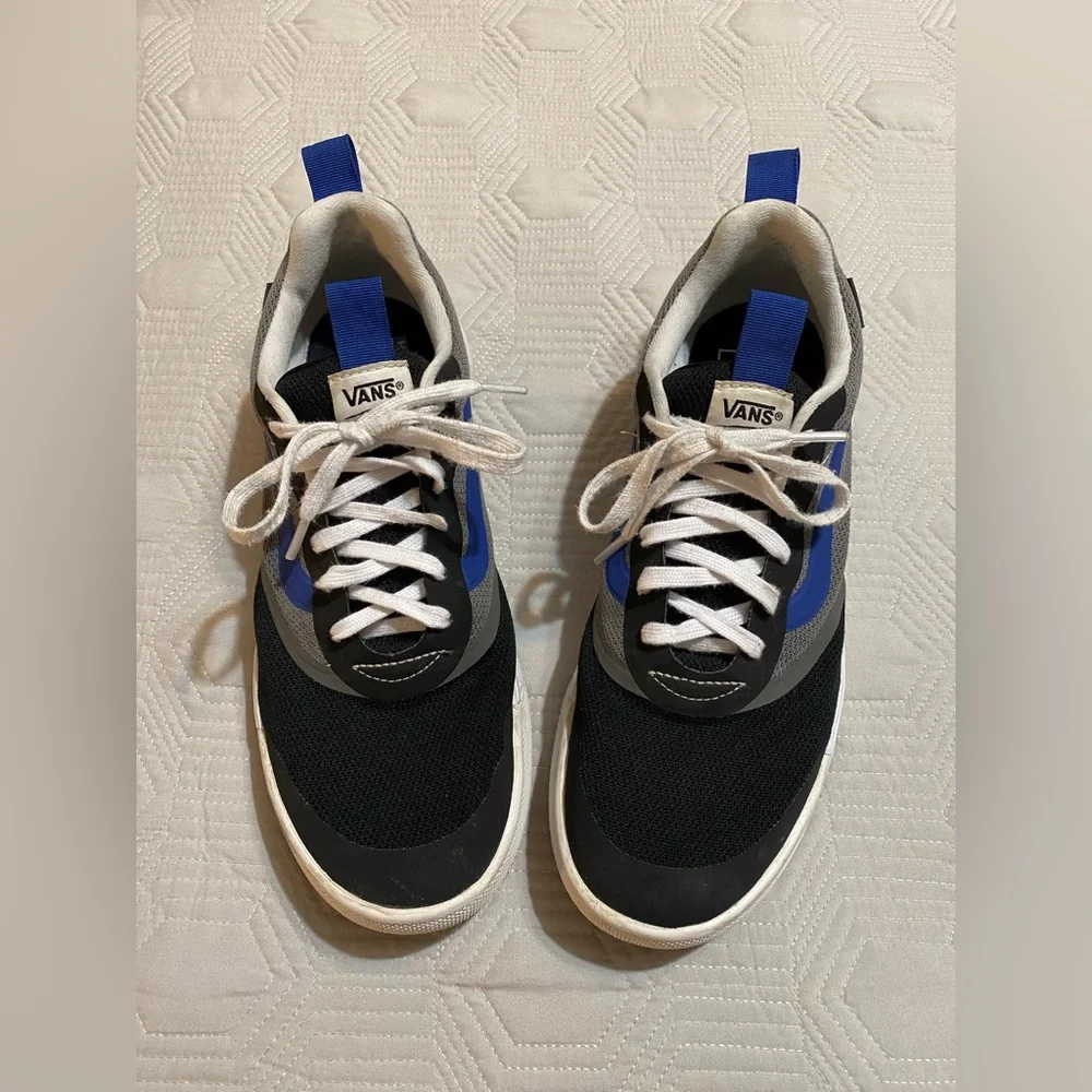 Vans Men’s Ultra Range Sneakers Black/ Gray with Blue detail Size 10.5 - Picture 1 of 9